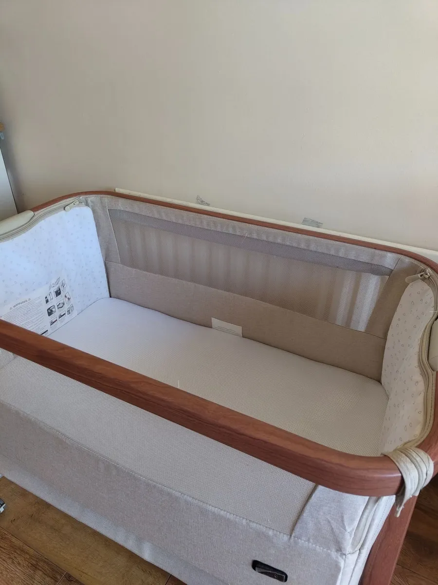 Tutti Bambini CoZee Air Bedside Crib - Image 1