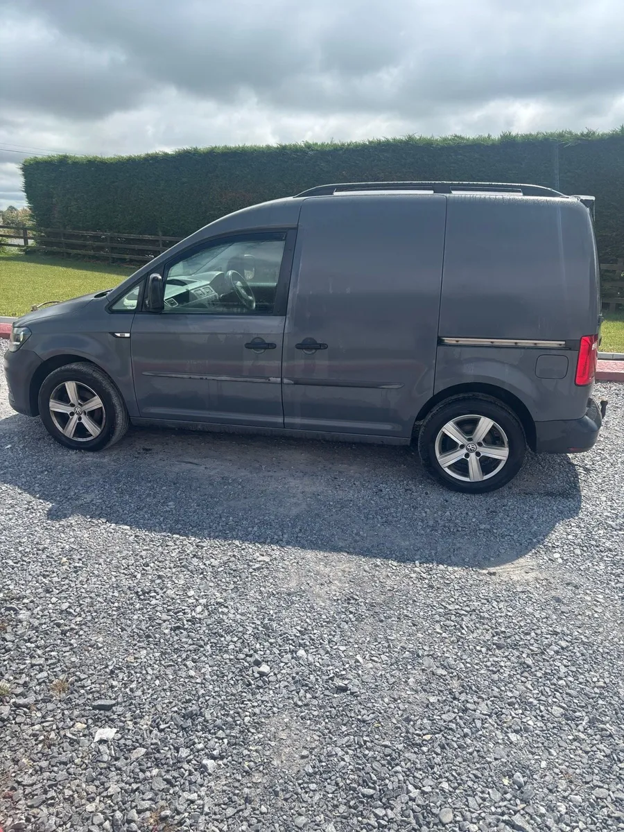 Volkswagen caddy - Image 3