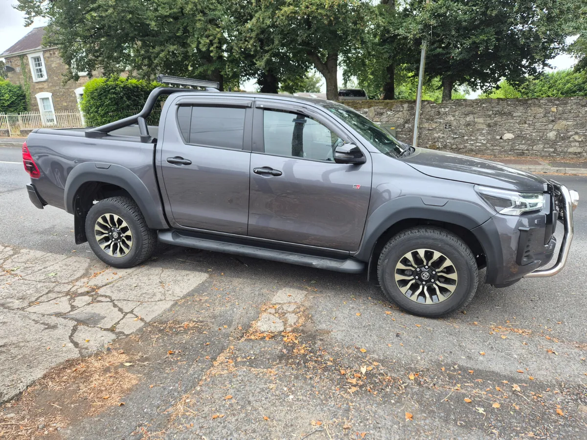 Toyota Hilux 2024 - Image 3