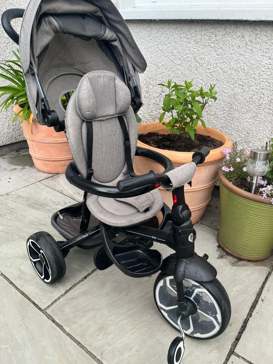QPlay Premium 6-in-1 Trike Black - Image 1