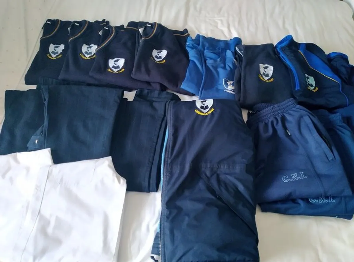 Colaiste na hinse Laytown boys uniform - Image 1