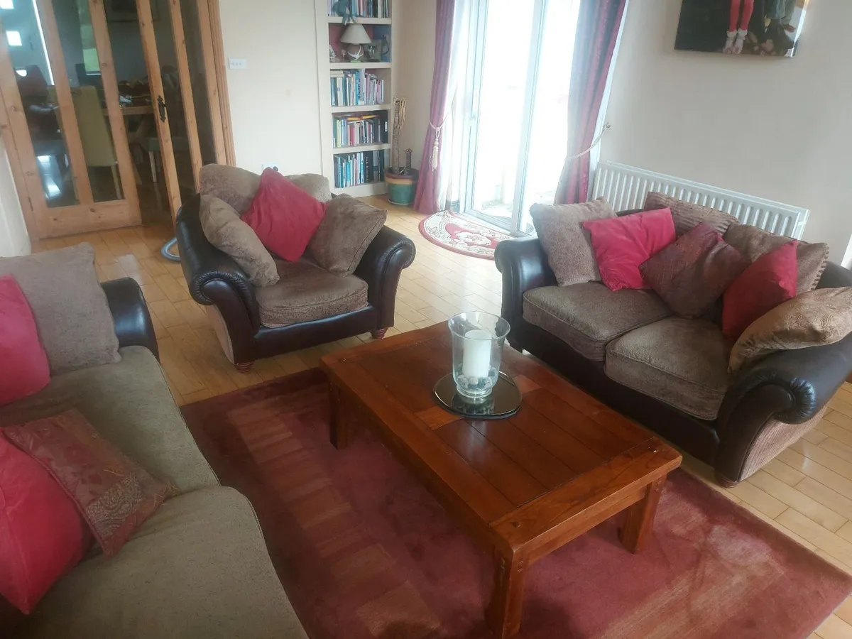 Sofa - Image 3