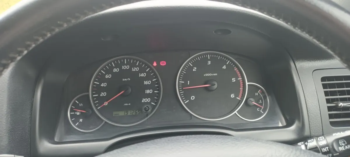 Toyota Land Cruiser 2006 - Image 2