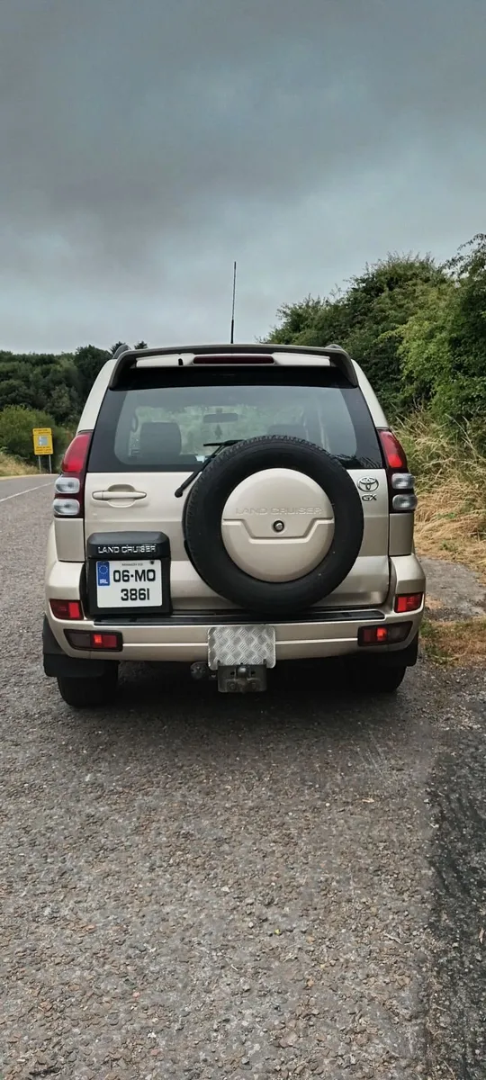 Toyota Land Cruiser 2006 - Image 3
