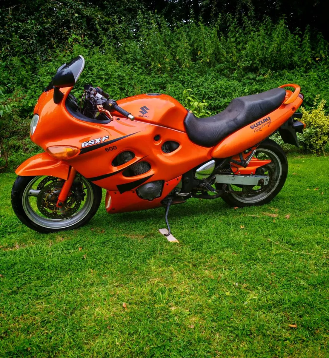Suzuki Gsxf 600 1999 - Image 2