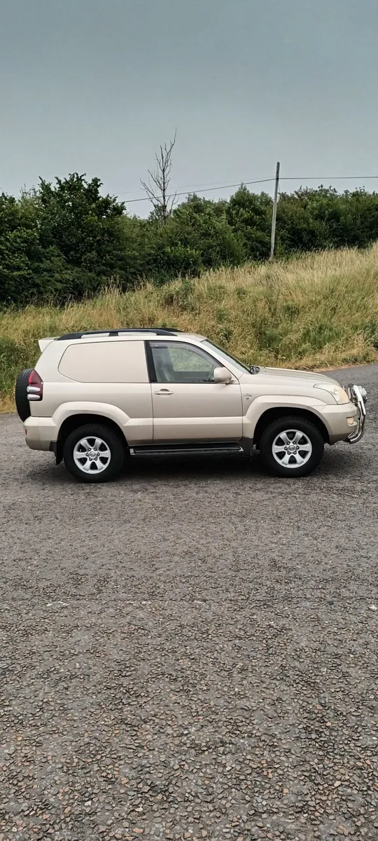 Toyota Land Cruiser 2006 - Image 1