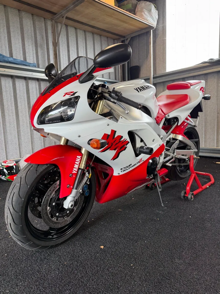 Yamaha R1 4xv - Image 3