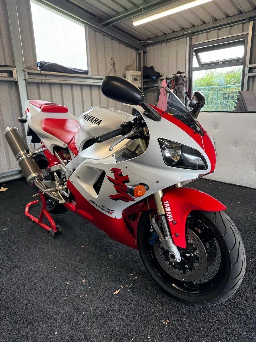 Yamaha R1 4xv - Image 4