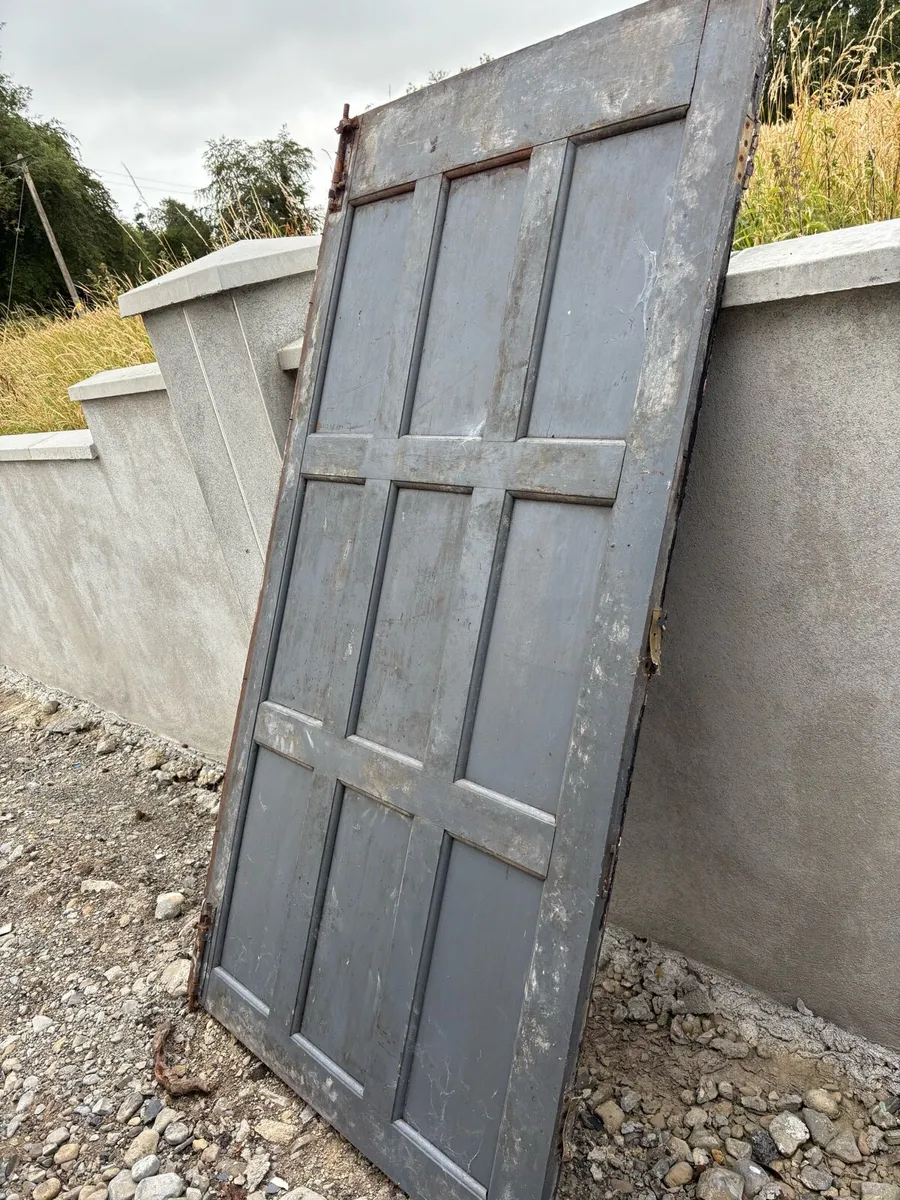 Door & Fence - Image 4