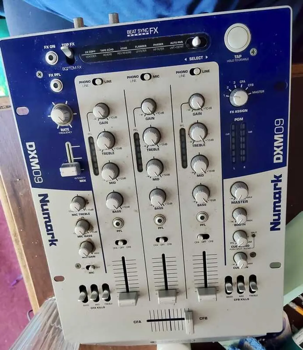 Numark DXM09 3 Channel Digital DJ Mixer Untested - Image 1
