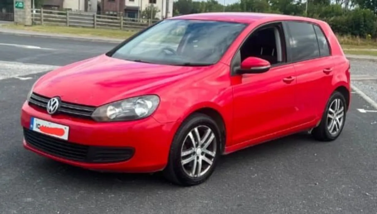 Volkswagen Golf 2010 1.6 diesel - Image 1