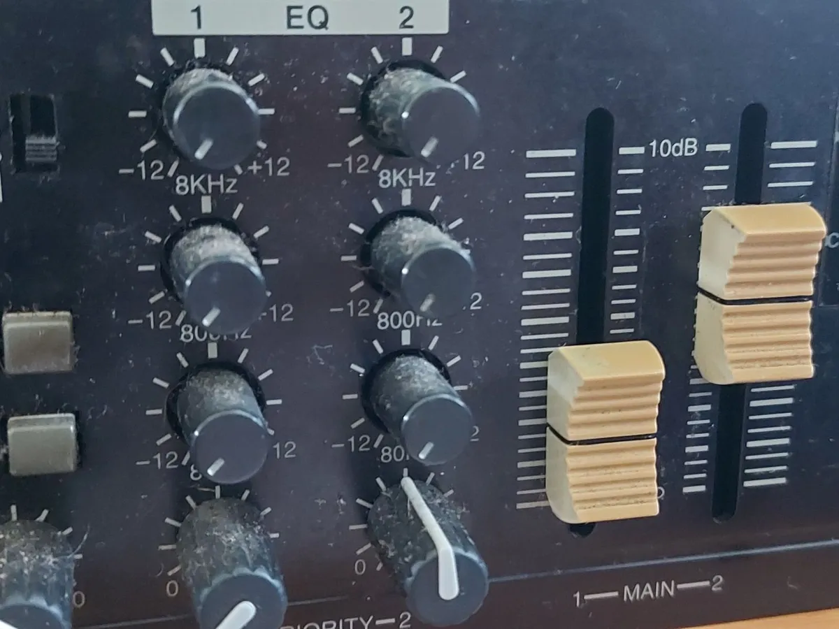 inter M pre amplifier, Model No. PP-9214 - Image 3