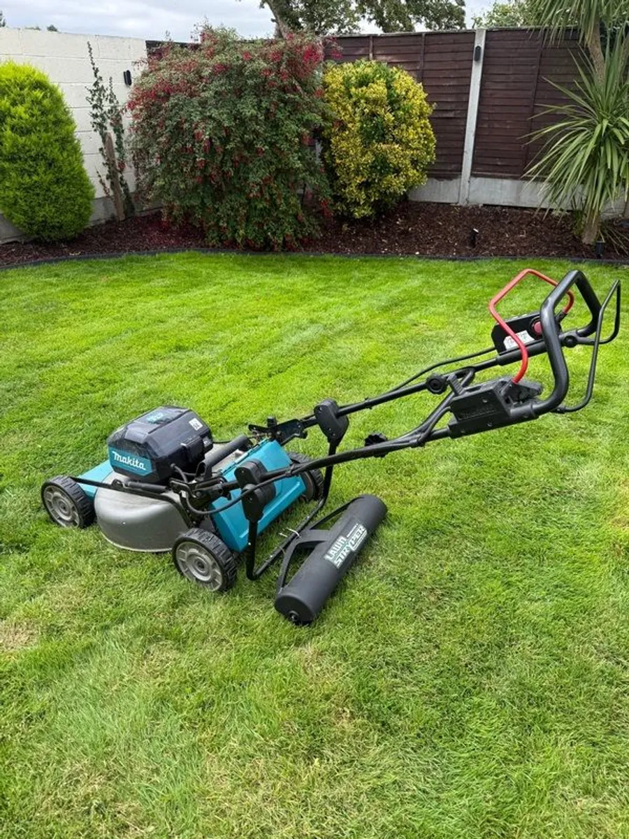 Makita 53cm Self-Propelled Twin 18V Brushless Lawn Mower + Lawn Striper - Image 2