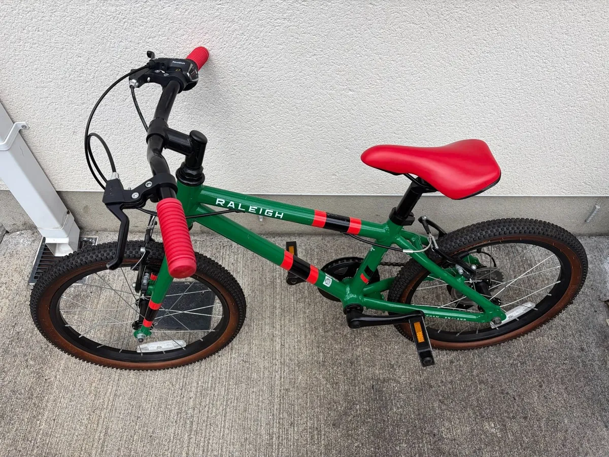 2 Kids Bikes: Raleigh Pop 18” & Carrera Cosmos 14" - Image 2