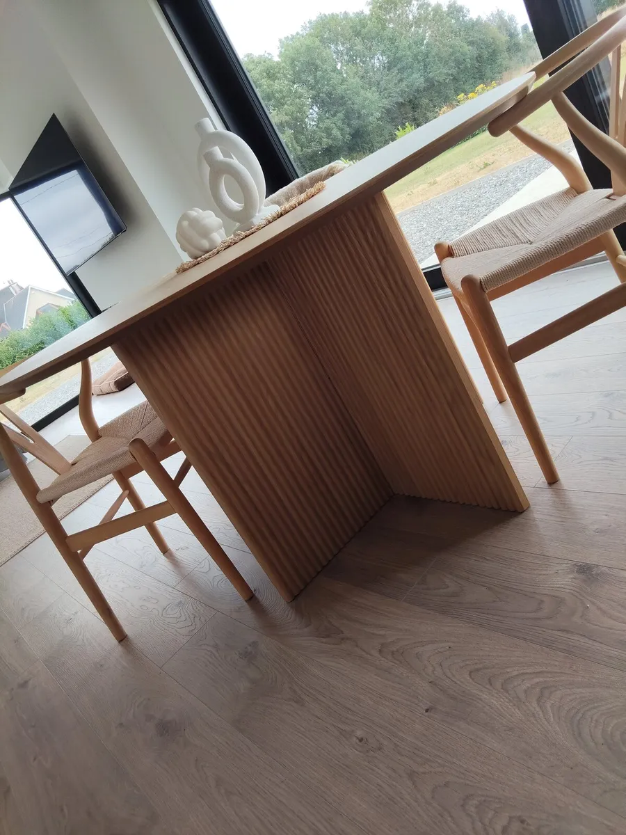 Table - Image 2