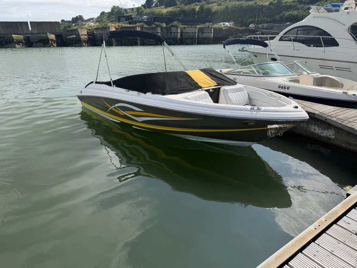 Speed boat - Image 1