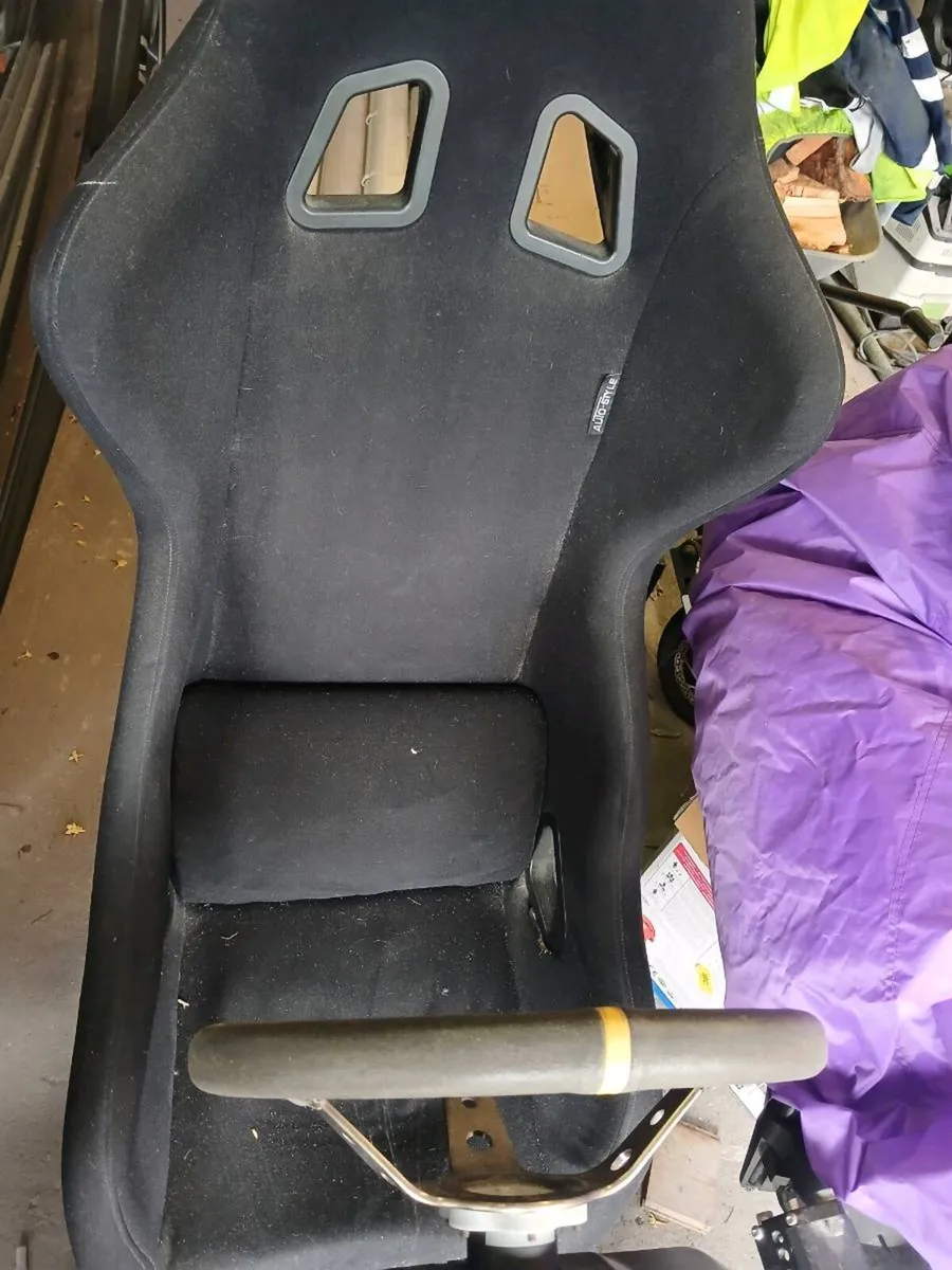 Jap steering wheel  bucket seat - Image 2