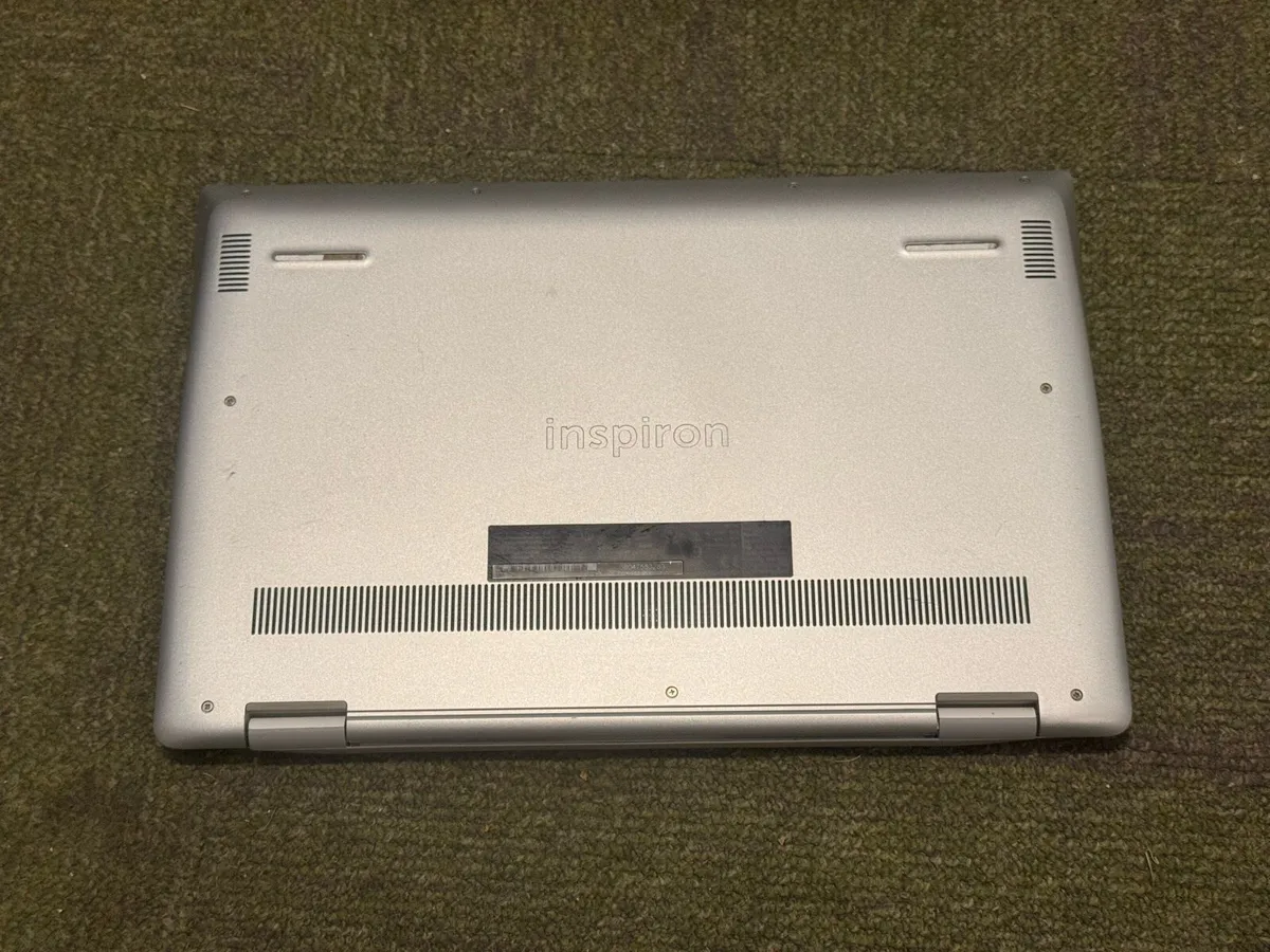 Dell Inspiron 5590 - Image 3