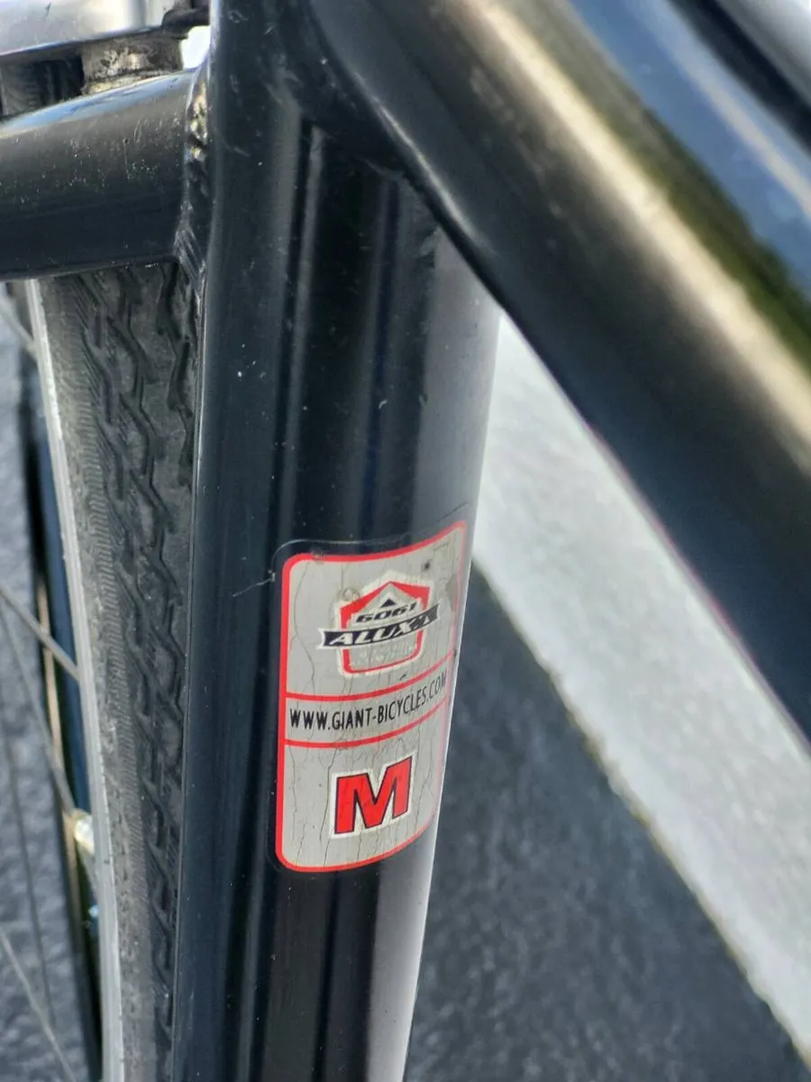 GIANT FCR FLATBAR ROAD BIKE.GREAT CONDITION NO OFF - Image 3