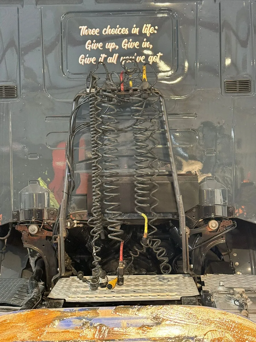 Trucks - Image 4