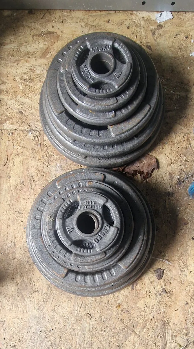 Weights rack, bars and plates - Image 4