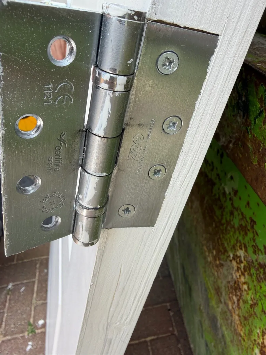 Shaker Style Door x 2 - Image 2