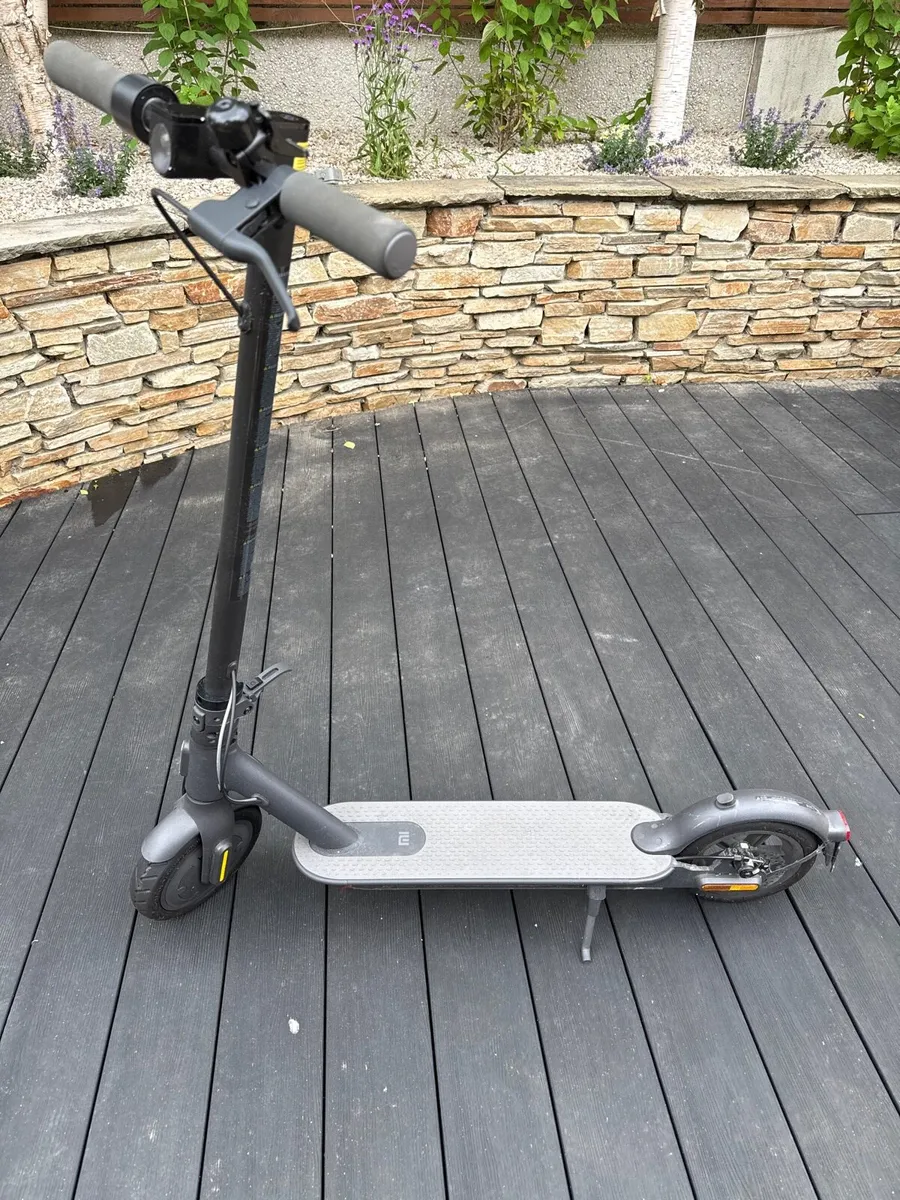 Electric scooters - Image 1