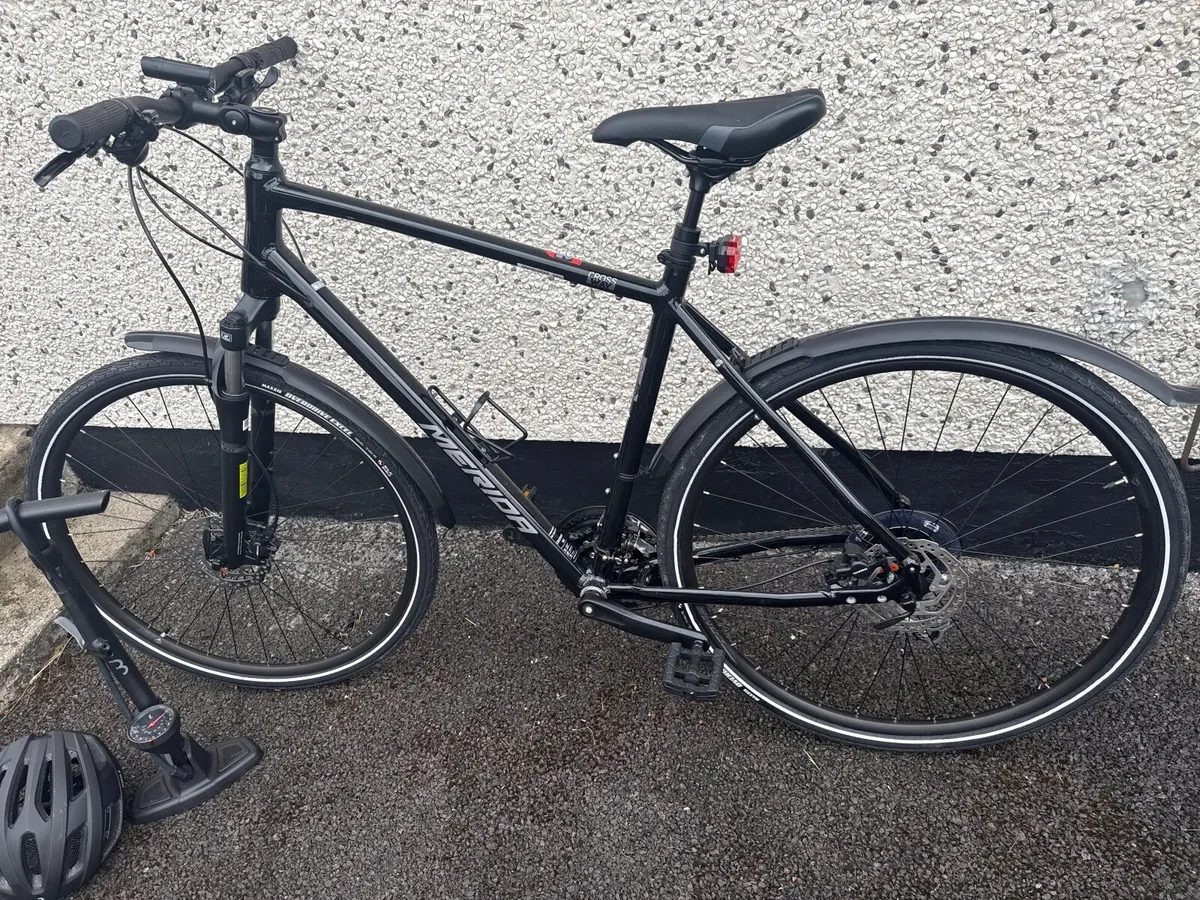 Merida Crossway 100 Hybrid Adult bike - Image 4