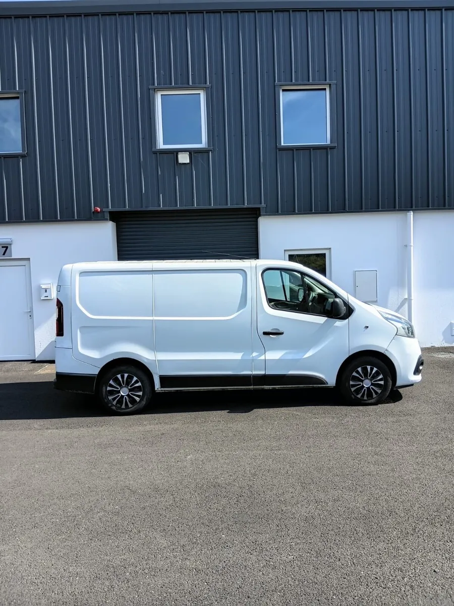 2014 Renault Traffic Business model - Image 2