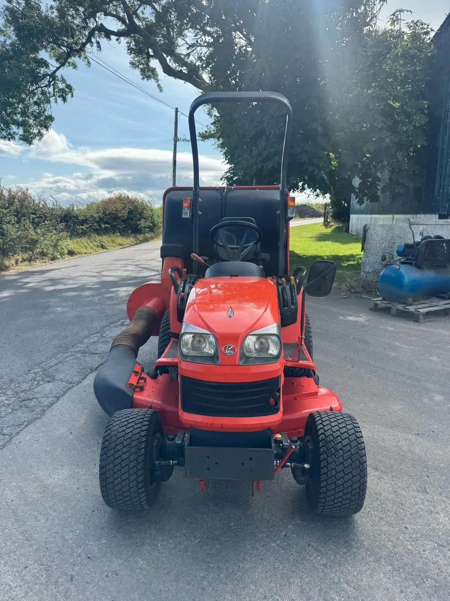 Kubota Compact Tractor with Mower - Image 2