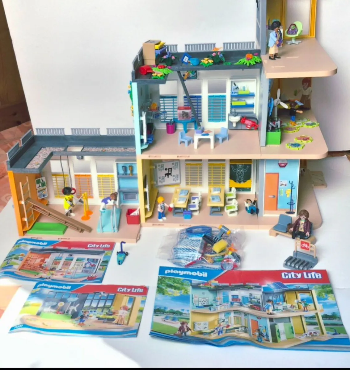Playmobil School, Gym & Meteorology Set - Image 1