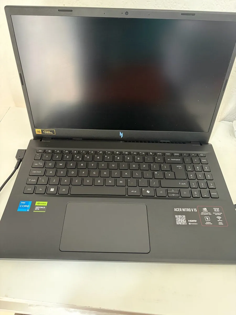Acer Nitro v15 + mouse razer - Image 2