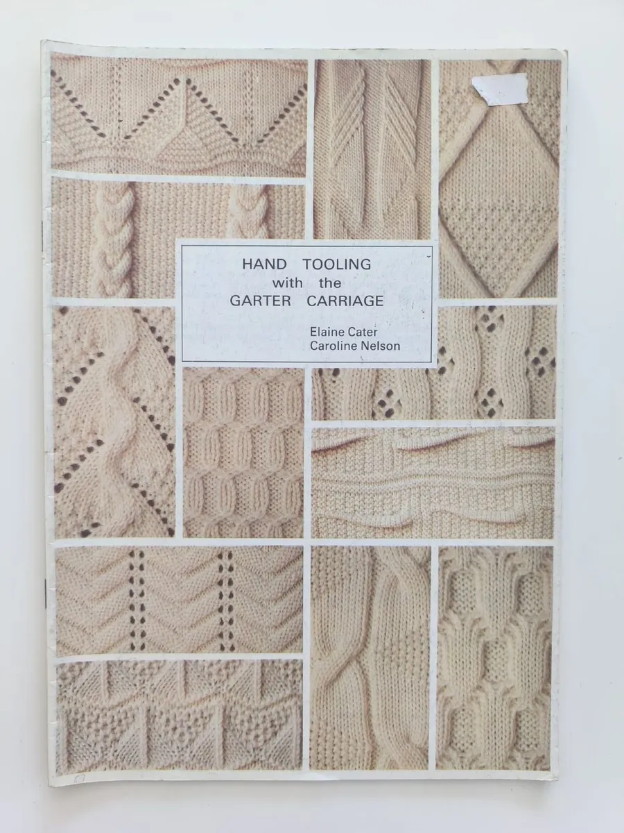 HAND TOOLING WITH BROTHER GARTER CARRIAGE. Knit - Image 1