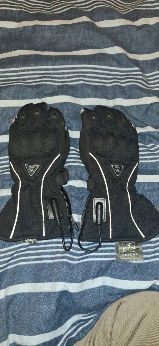 Keis G701 Heated Armoured Gloves - Black - Small - Image 1