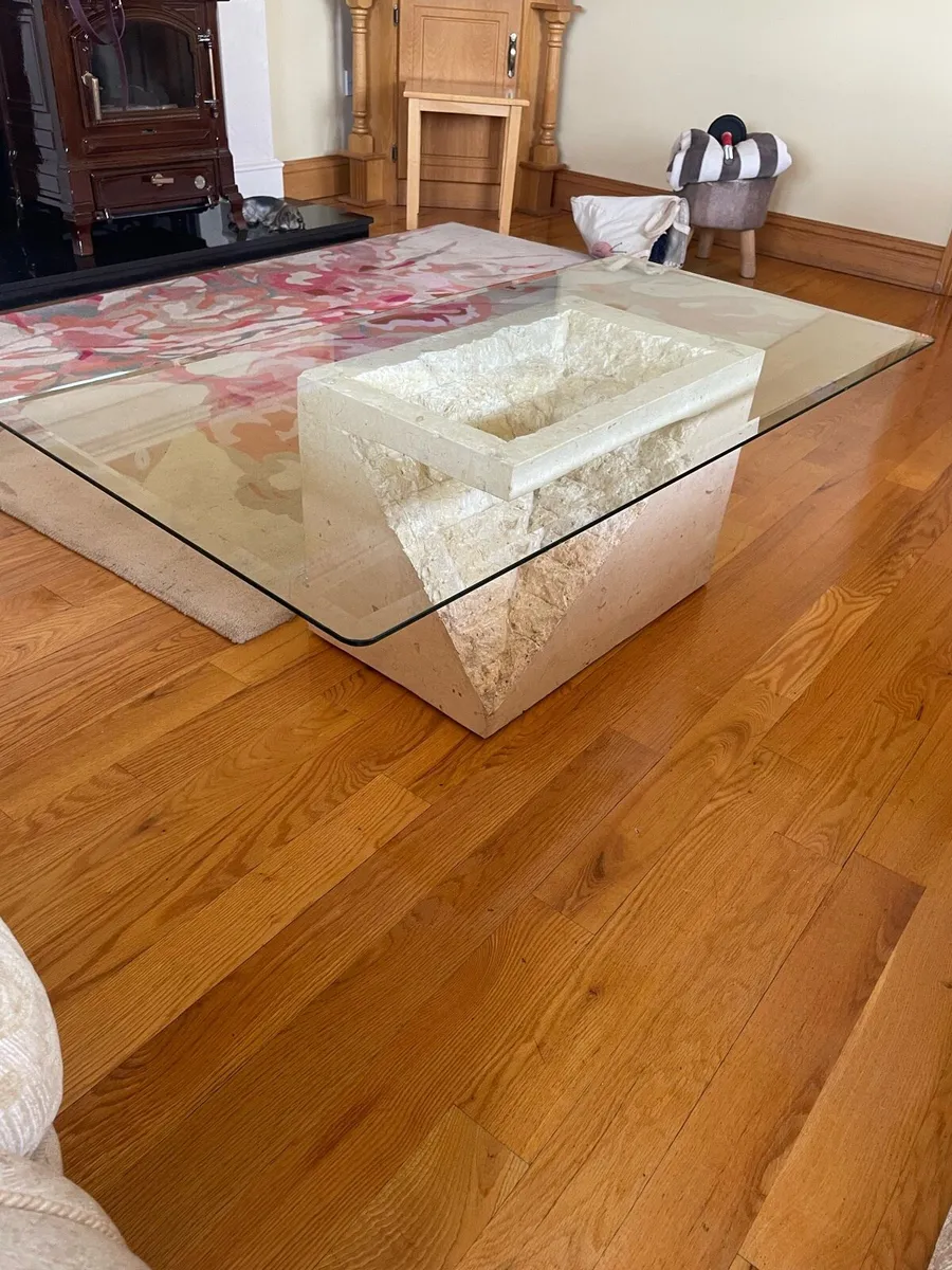 Glass coffee table - Image 1