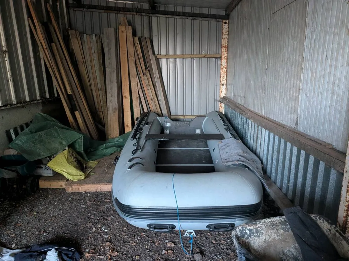 Boat - Image 4