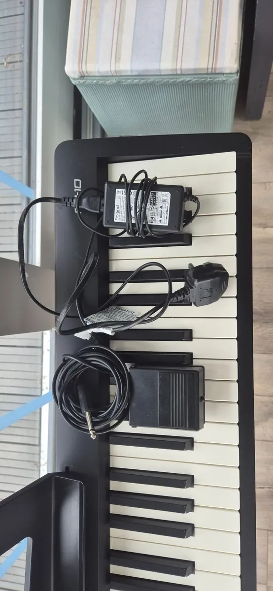 Roland FP10 E-Piano/Digital Piano - Image 4