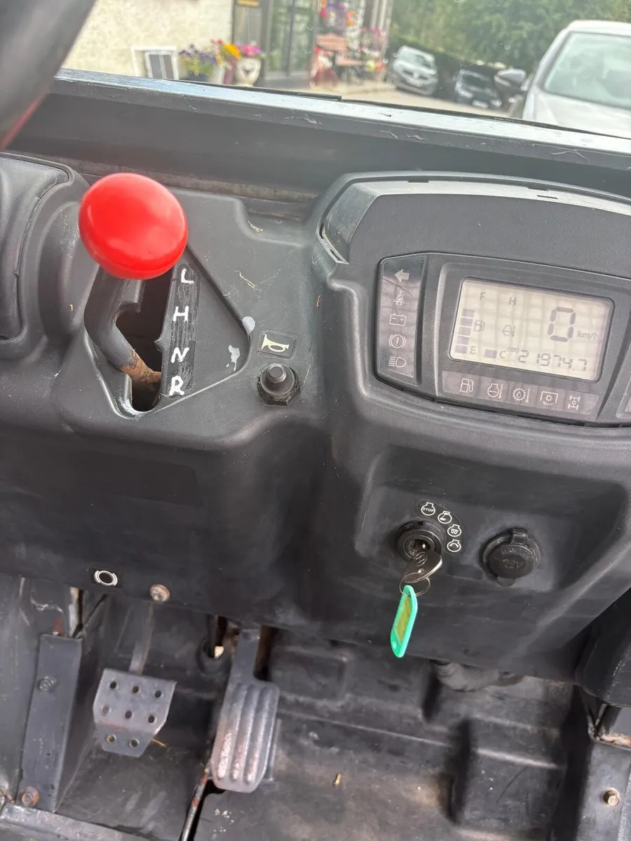 Kubota RTV X900 2015 - Image 2