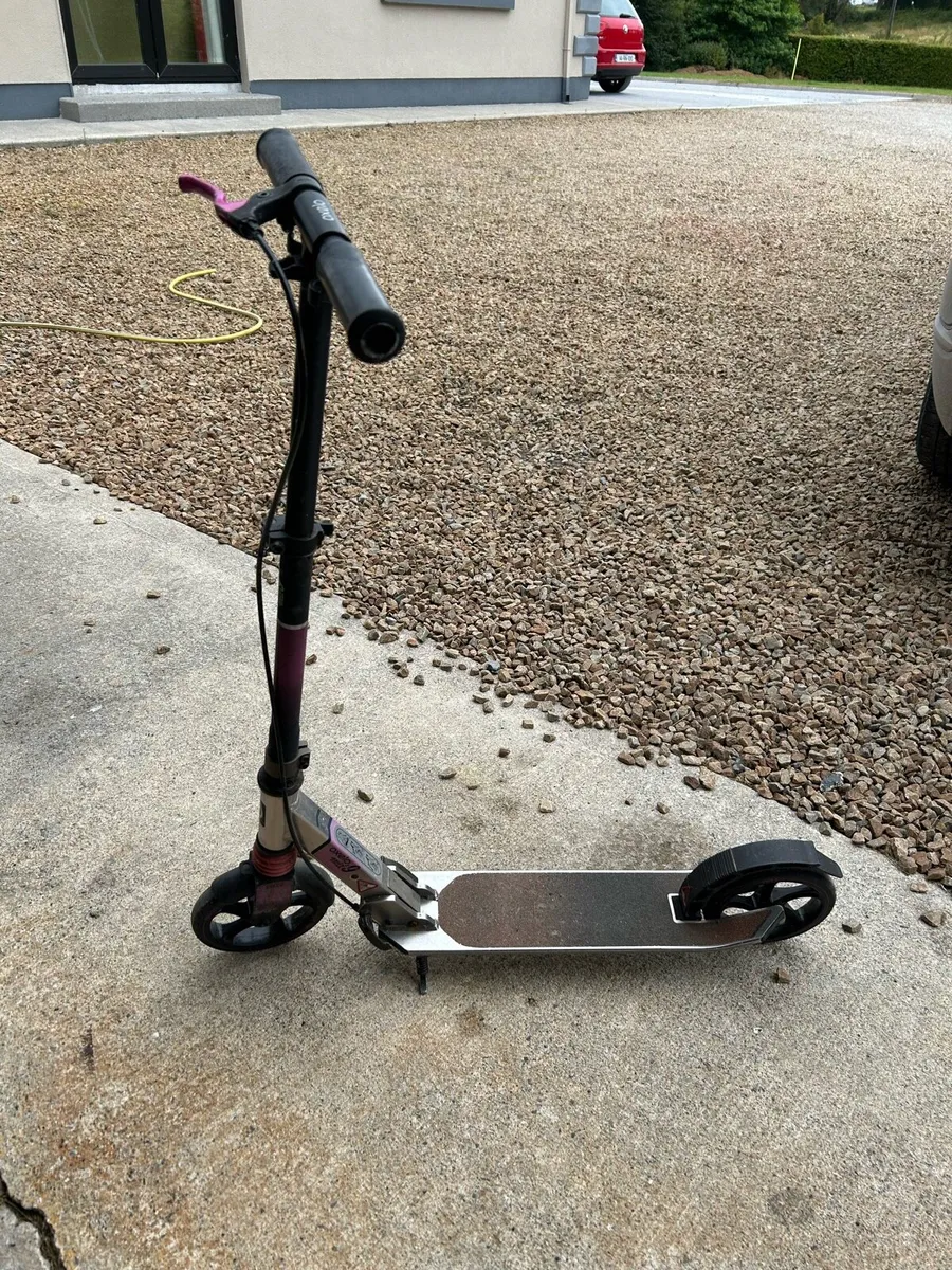 Scooter - Image 1