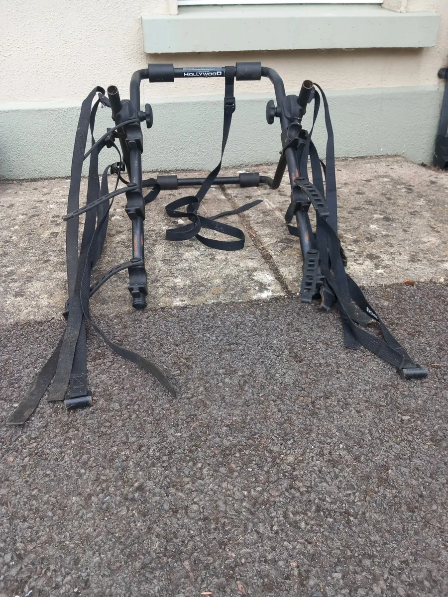 Bike and cycle shoes and bike rack - Image 4