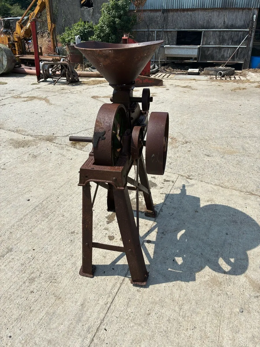 Maldon corn roller - Image 3