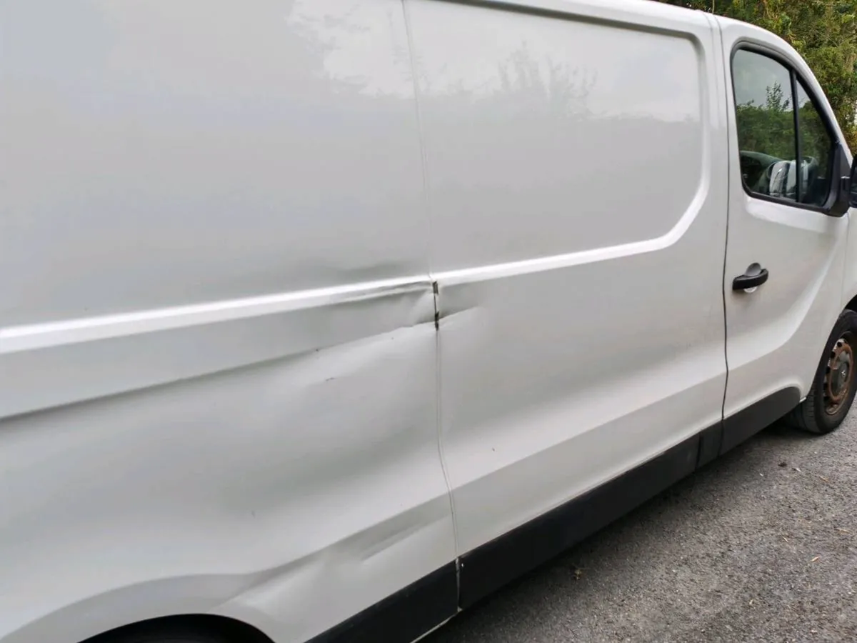 Renault Traffic all vat paid - Image 3