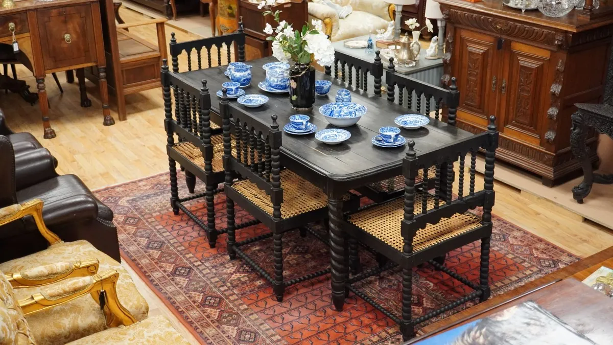 19th-century Anglo-Ceylonese solid ebony dining su - Image 1