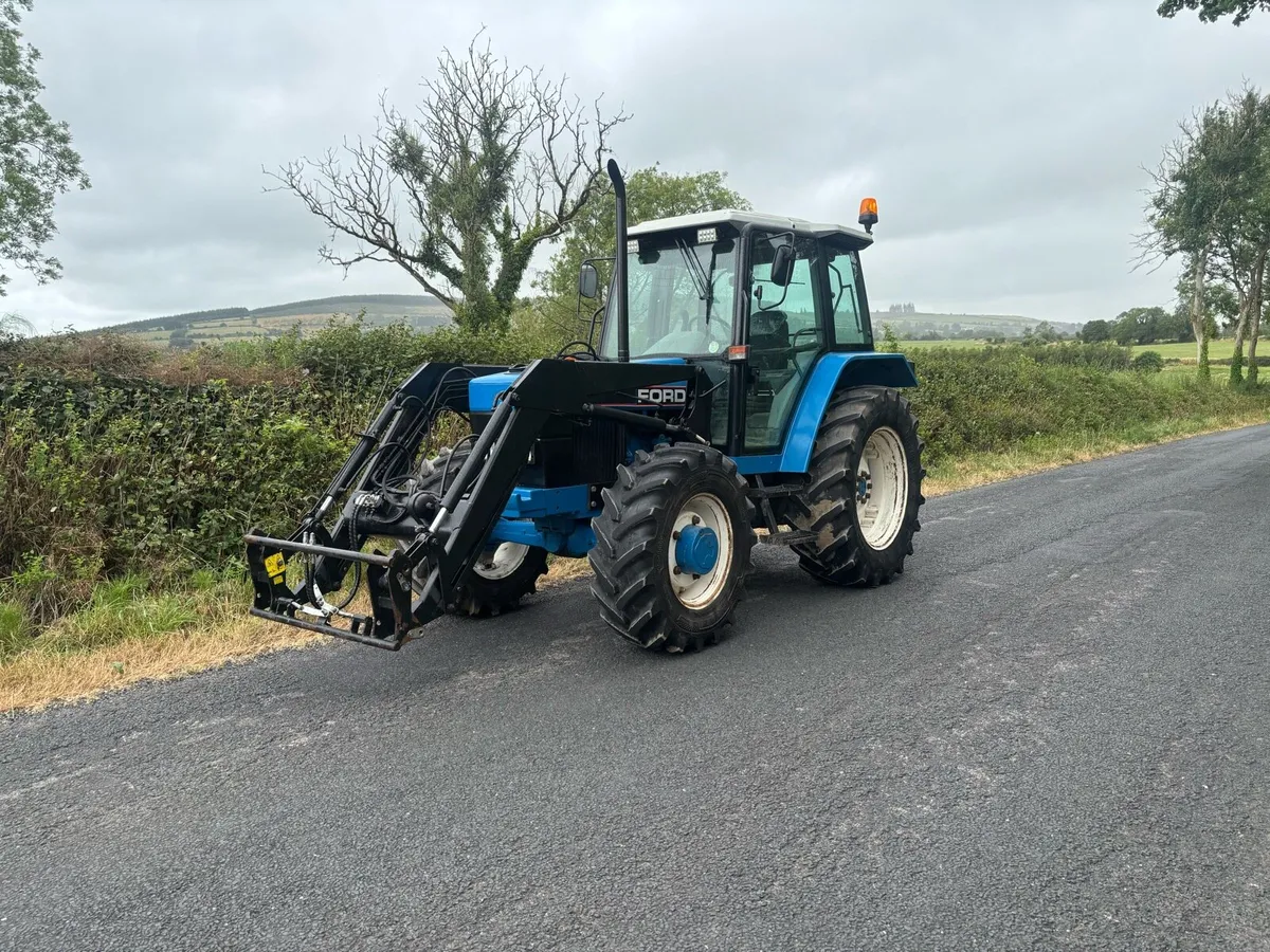 Ford 5640 c/w loader - Image 2
