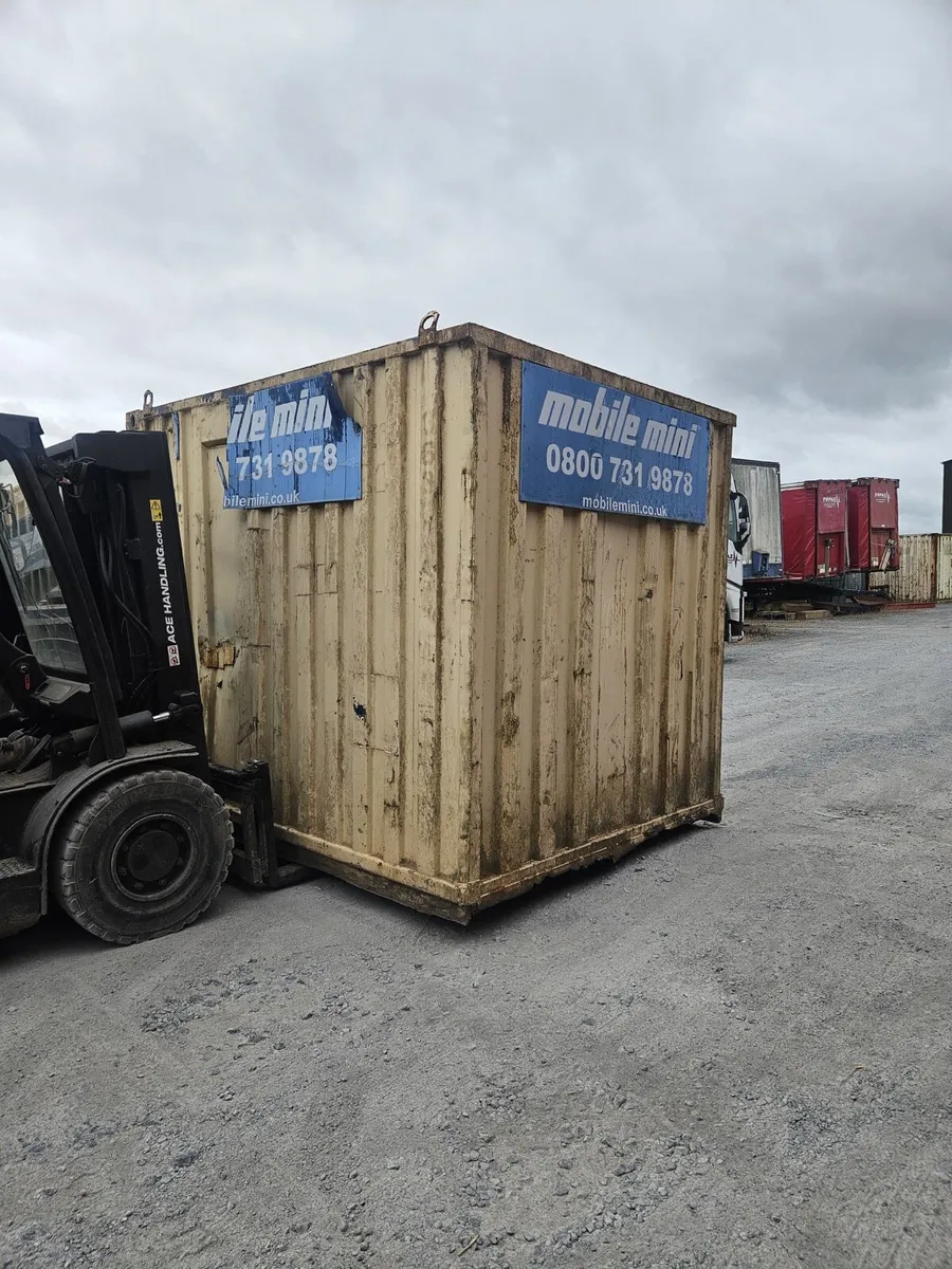 10 x 8 containers - Image 2