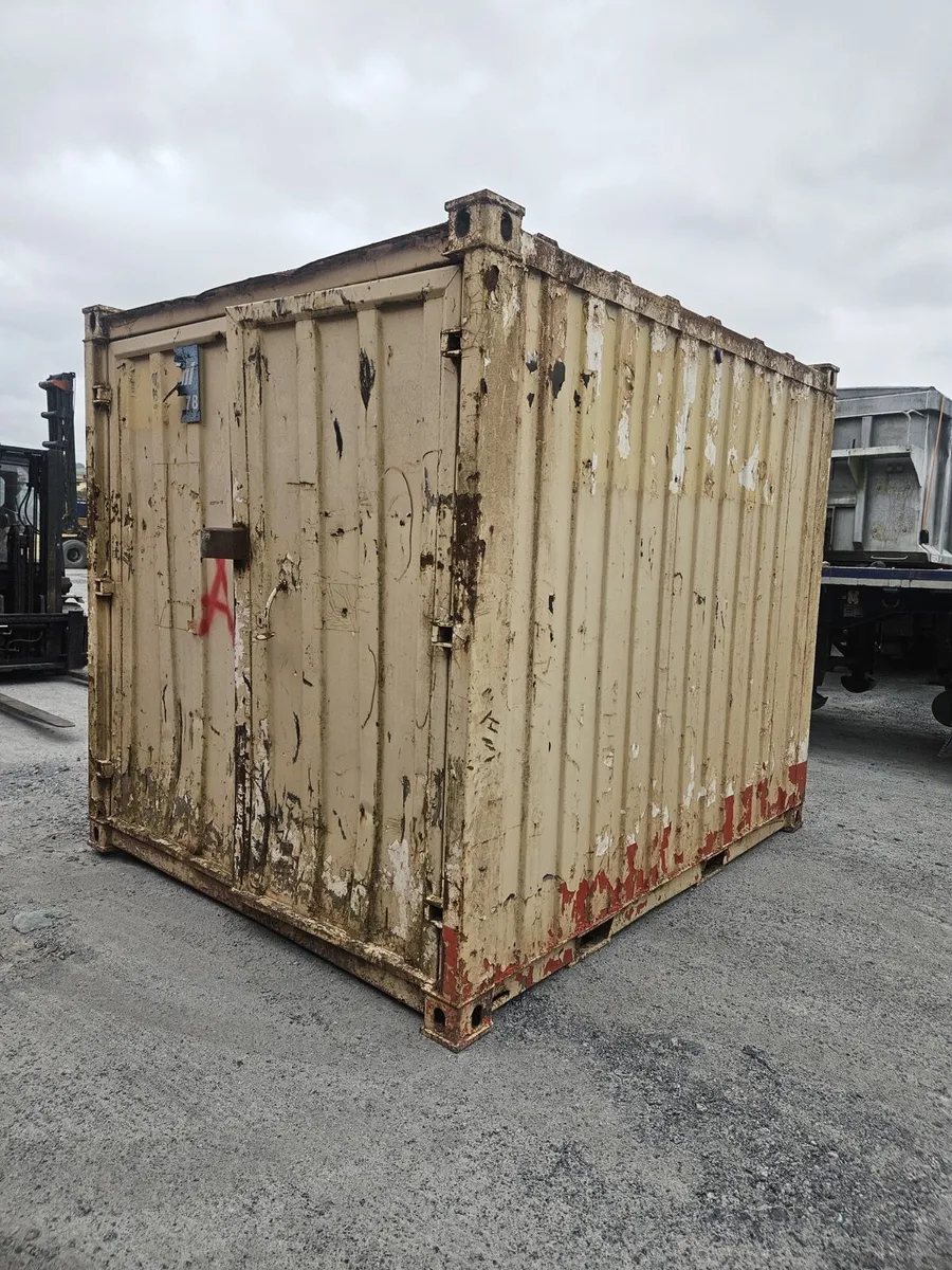 10 x 8 containers - Image 4