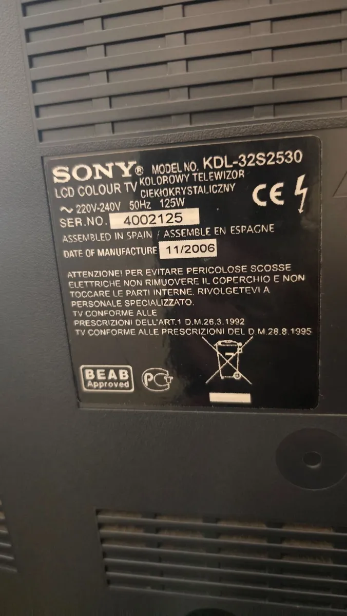 Sony Bravia 32" LCD TV - Image 4