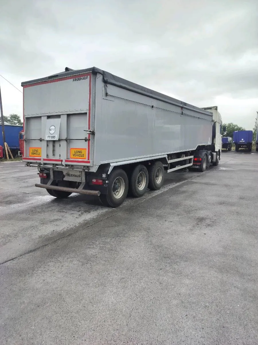 2018 Fruehauf Bulk Tipping Trailer - Image 3