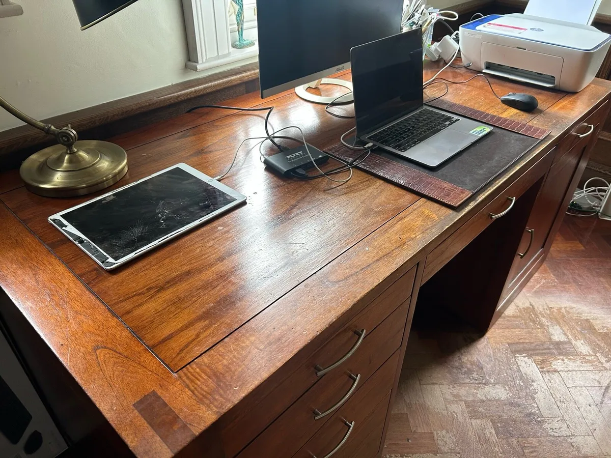 Desk - Image 2