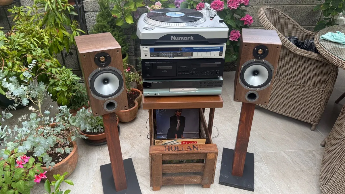 Audio set with stand and speakers+ 10 records - Image 3